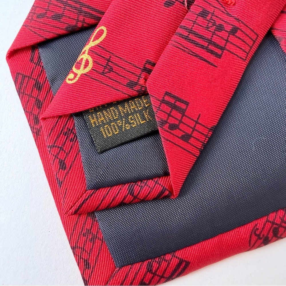 Men’s Creative American Design Alynn Sheet Music Silk Necktie - Picture 6 of 6